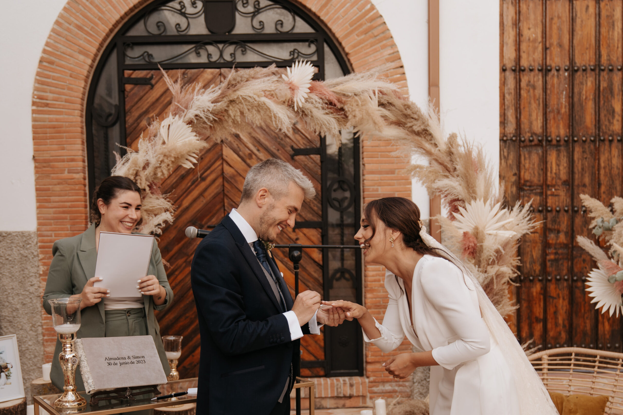 Lorian Oficiantes de Bodas en Andalucía